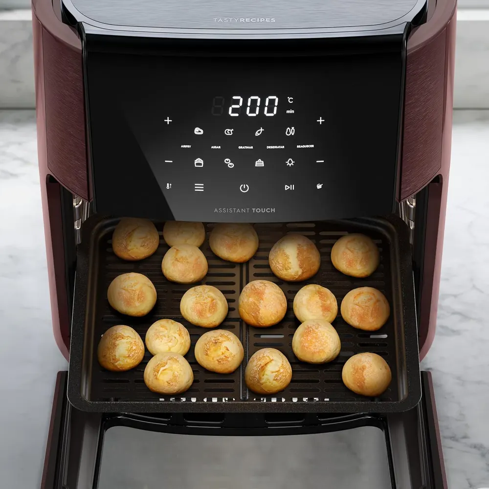 Air Fryer Electrolux Rita Lobo EAF86 com bandeja de preparo